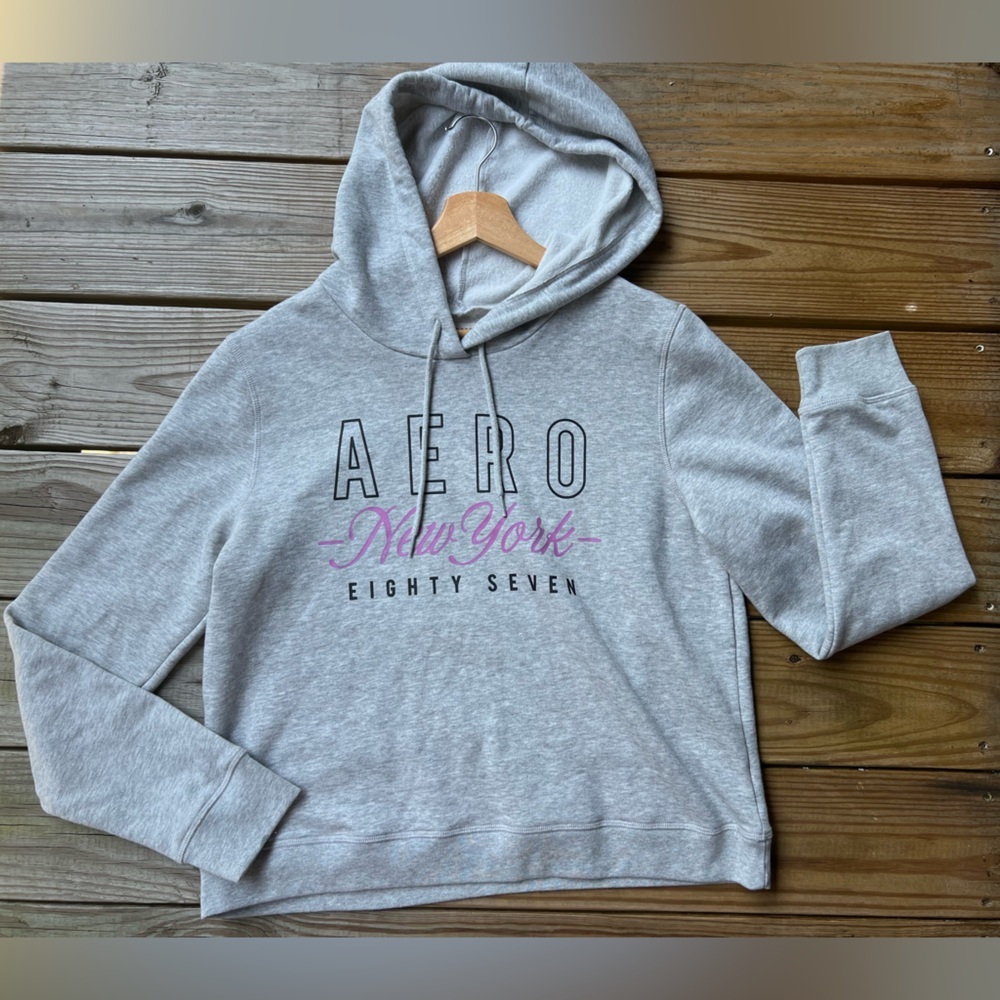 Aeropostale women’s large Light Gray Hoodie - Picture 2 of 8